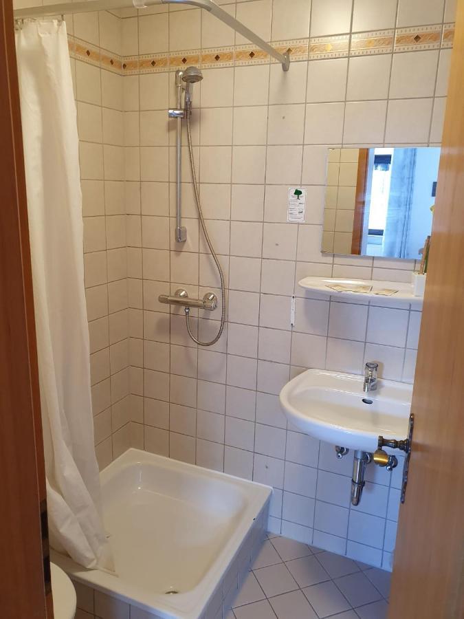 Stay2Night Hotel Dillingen an der Saar Eksteriør billede